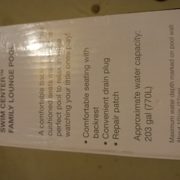 Brand New Intex Family Lounge Pool - Picture 3 of 3